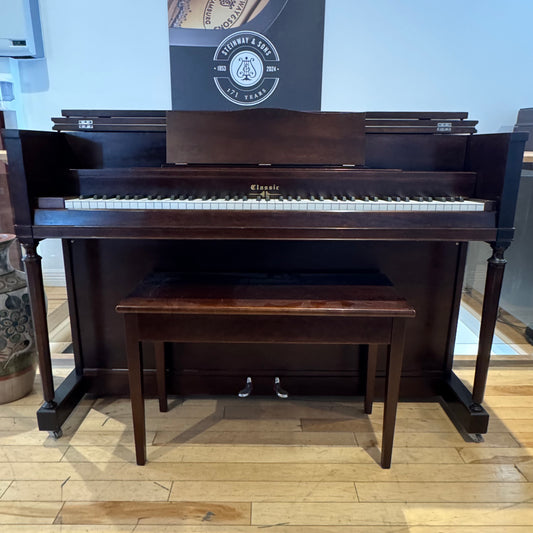 Classic upright piano model 40" (102cm)