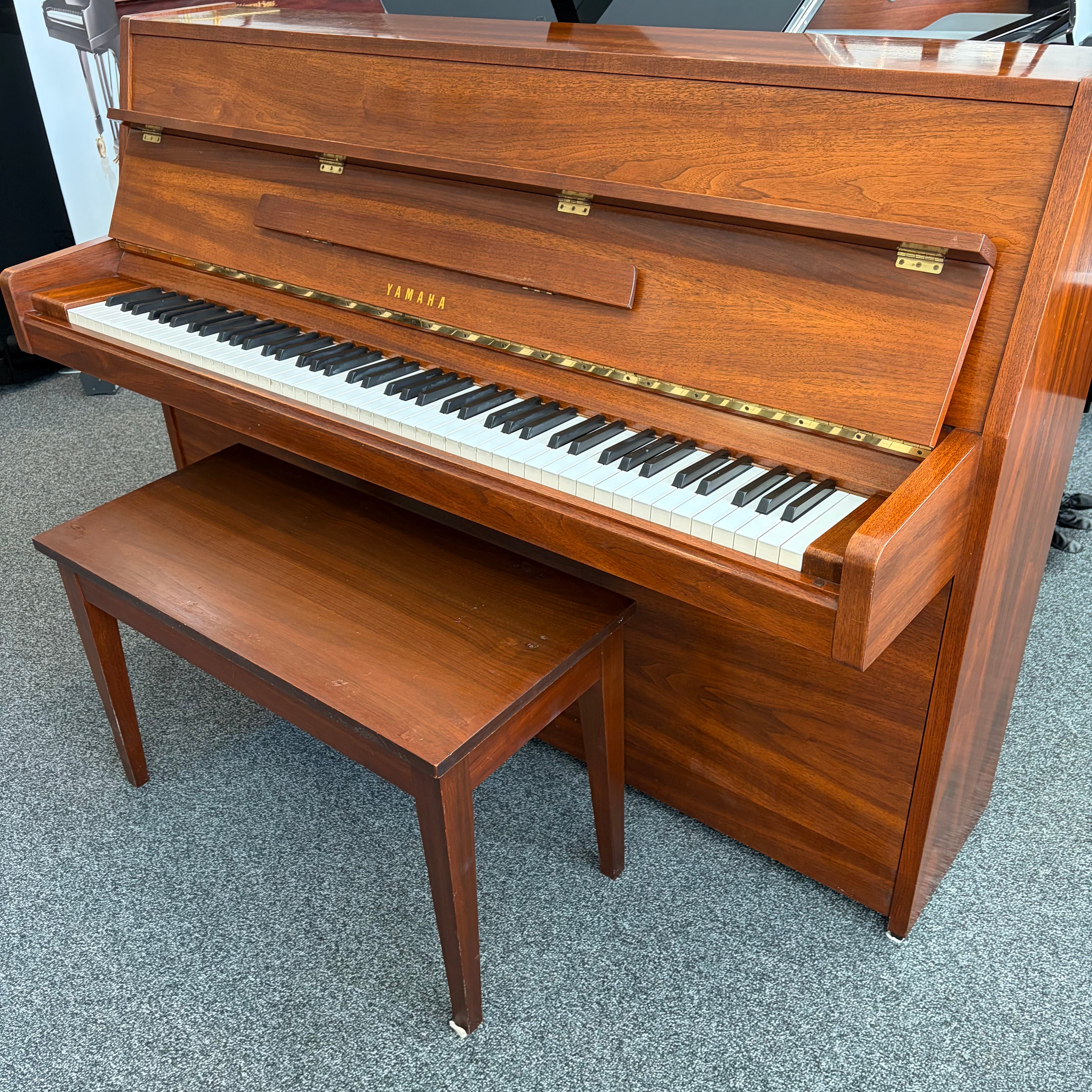 Yamaha model M5J (41")