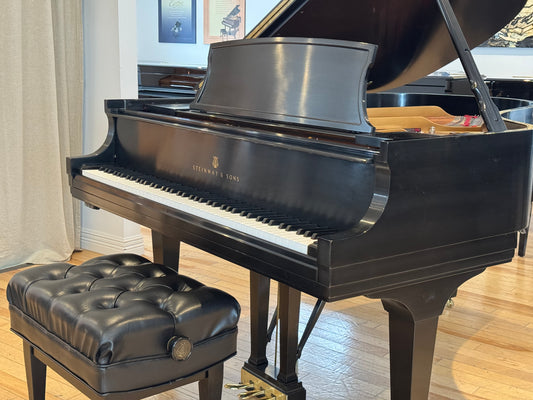 Steinway & Sons modèle L – NY (2004)