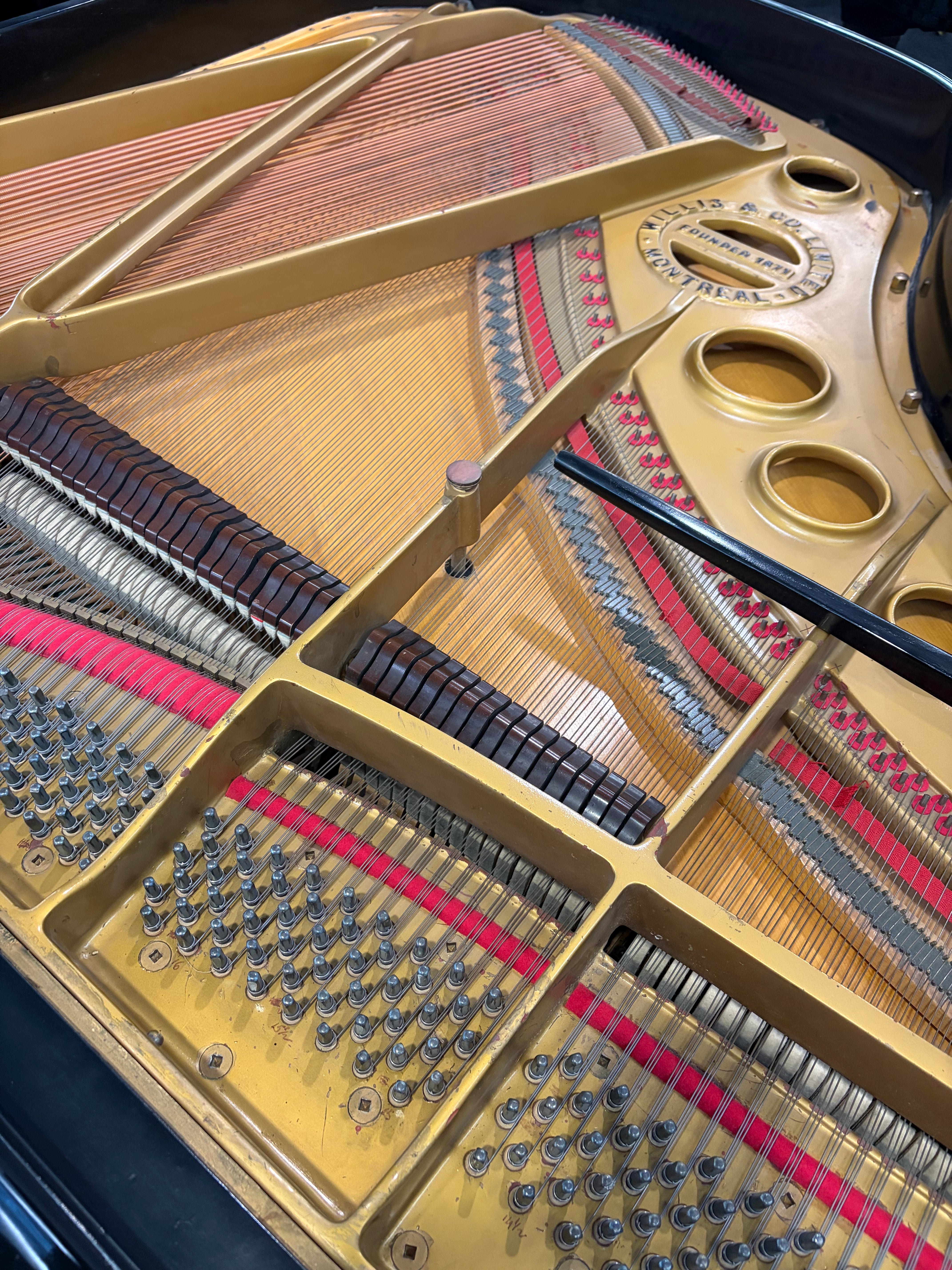 Piano à queue Willis & Co. fabriqué au Canada en 1919