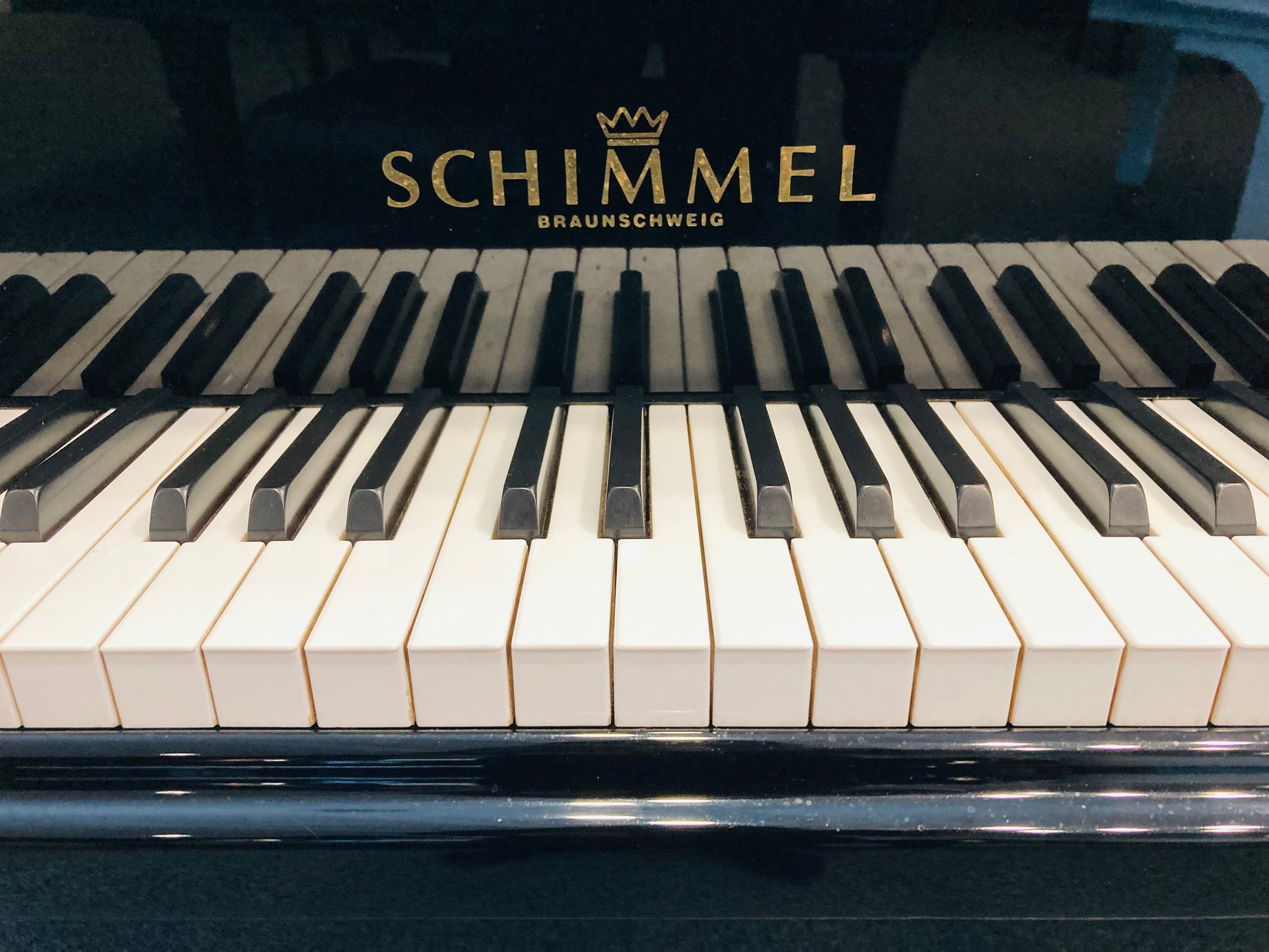 Schimmel (Fabriqué en Allemagne) modèle 155 - (5' 2) – Pianos Bolduc