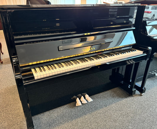 Yamaha upright model U1