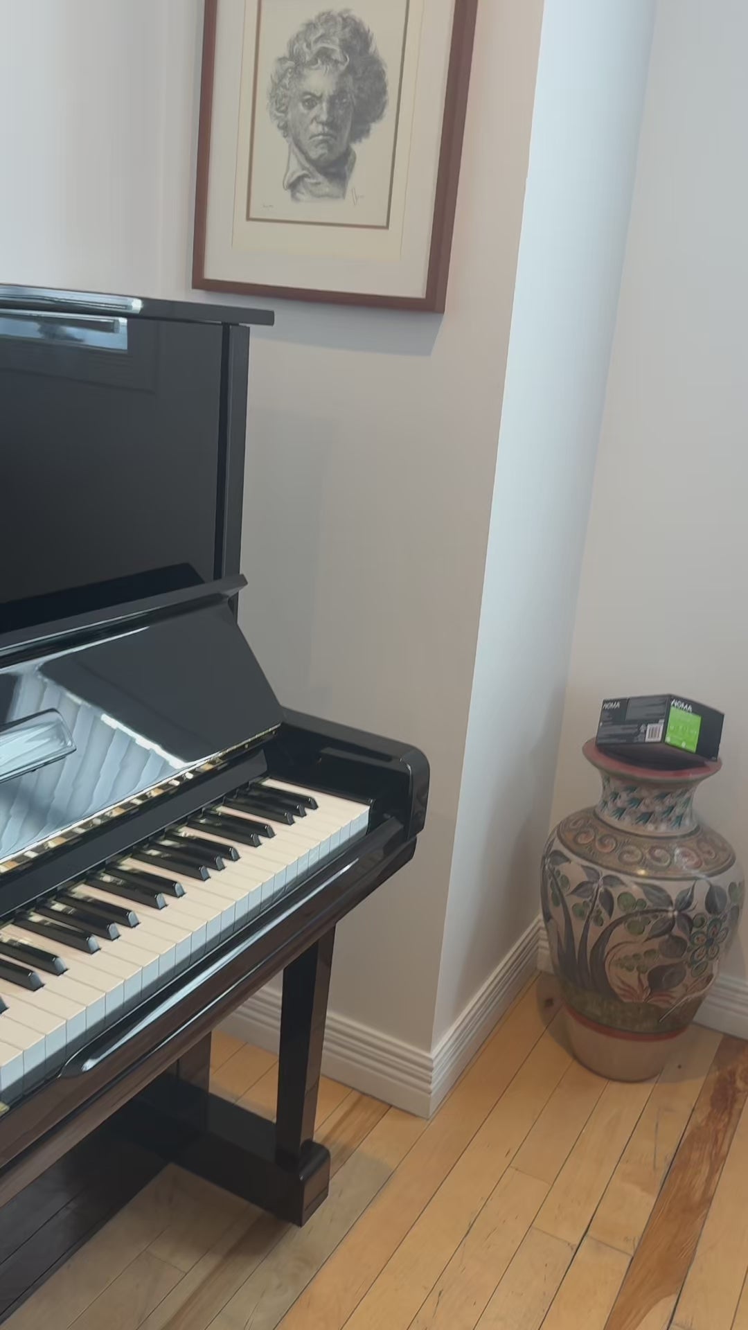 Load video: Yamaha U3 Upright Pianos – Refurbished 52"