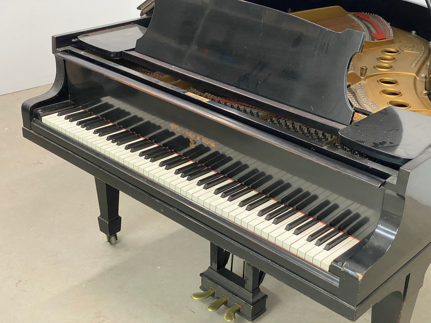 Steinway & Sons modèle M - Hambourg (1928) "Projet en cour"